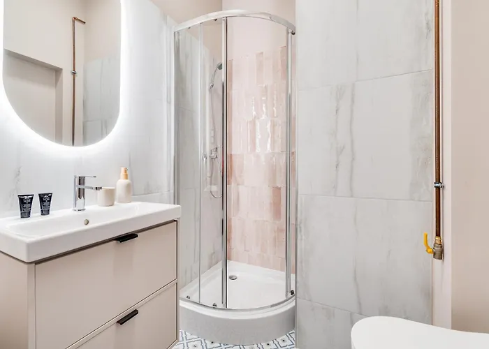 Traugutta 60 By Homeprime *